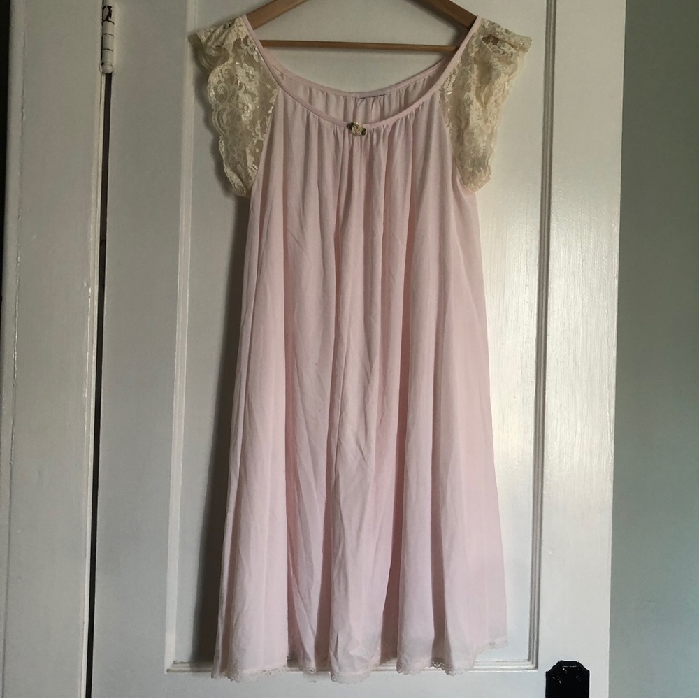 Lacy Nightgown 🌺